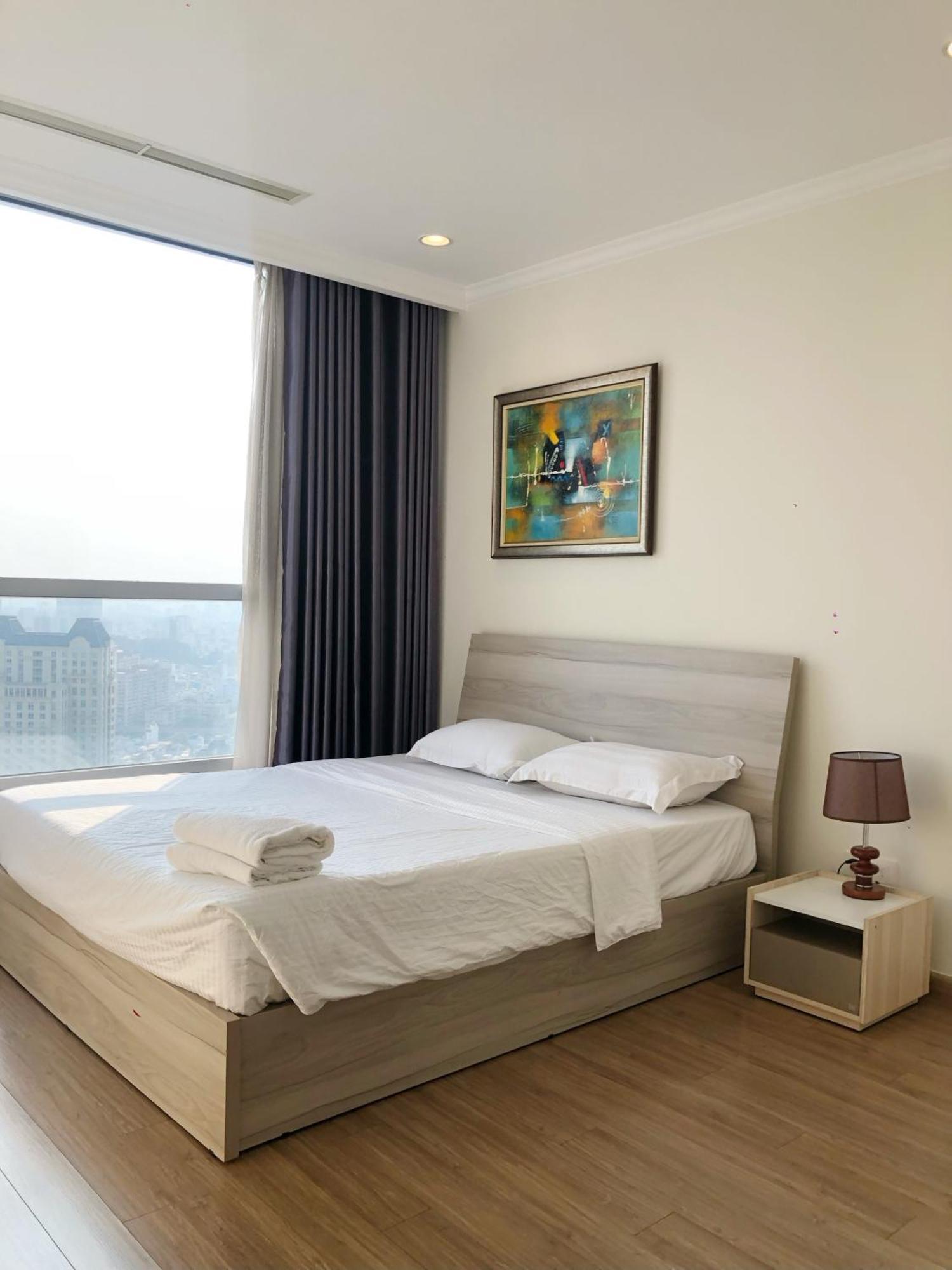 Căn hộ Full Equip 3brs Spacious And Cozy TP. Hồ Chí Minh